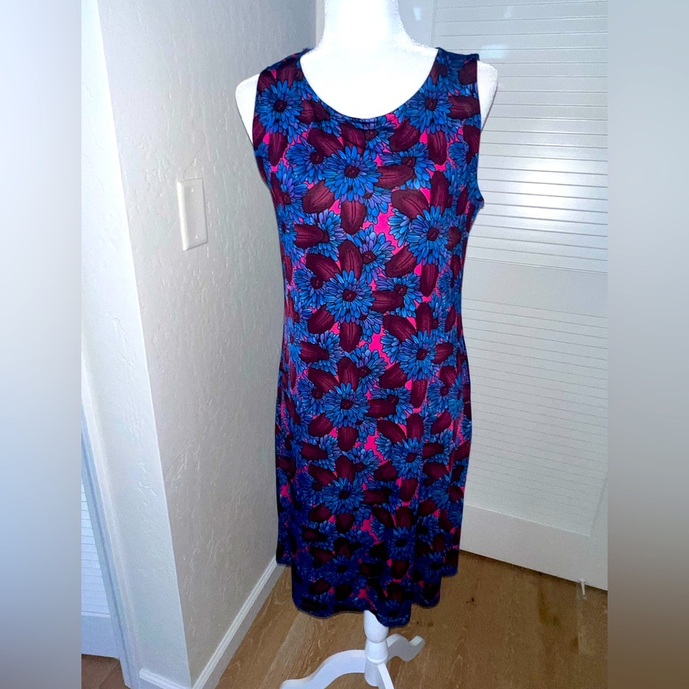 Floral flowy dress - size large